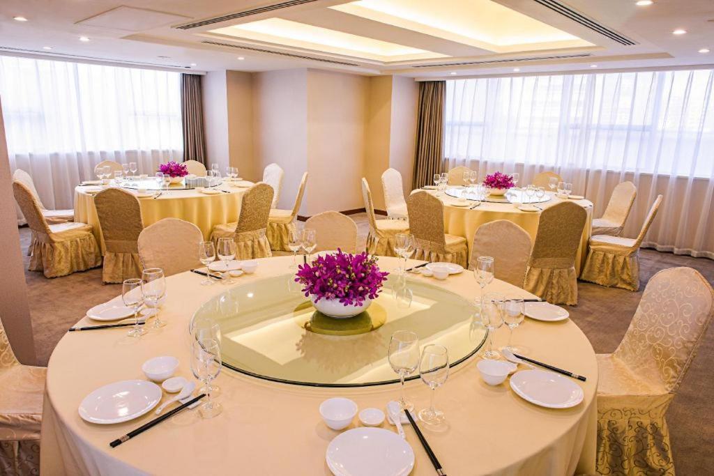 Deacon House Wuxi Hotel Wuxi  Buitenkant foto